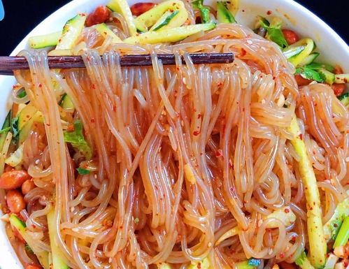 夏日必備涼拌粉絲 大廚秘制料汁，清爽開胃，一口解膩